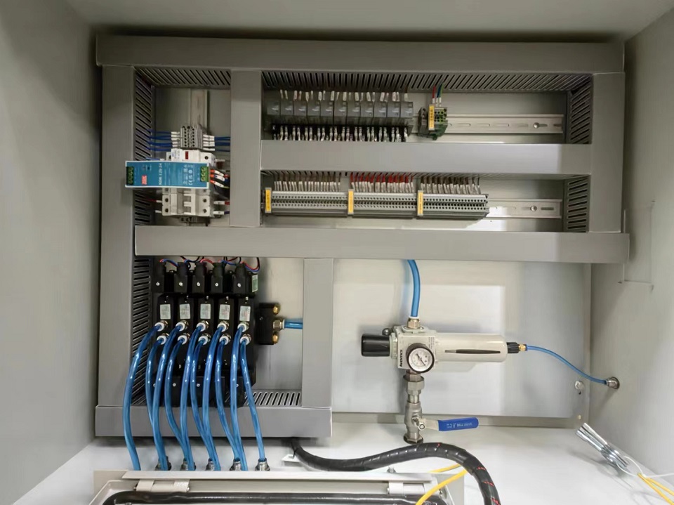 環保行業用電磁閥箱電氣控制系統 環保行業用電磁閥箱電氣控制系統
